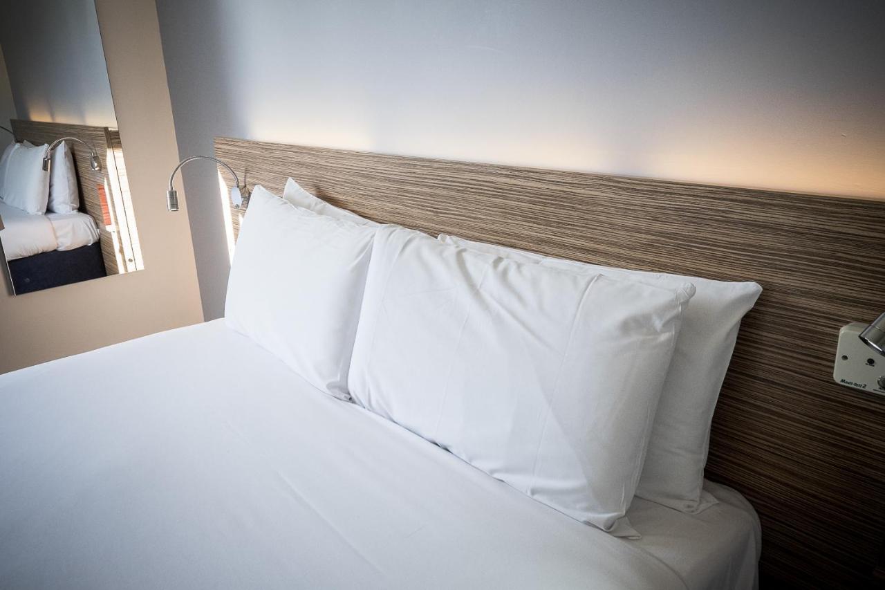 Travelodge Limerick Junction Habitación foto